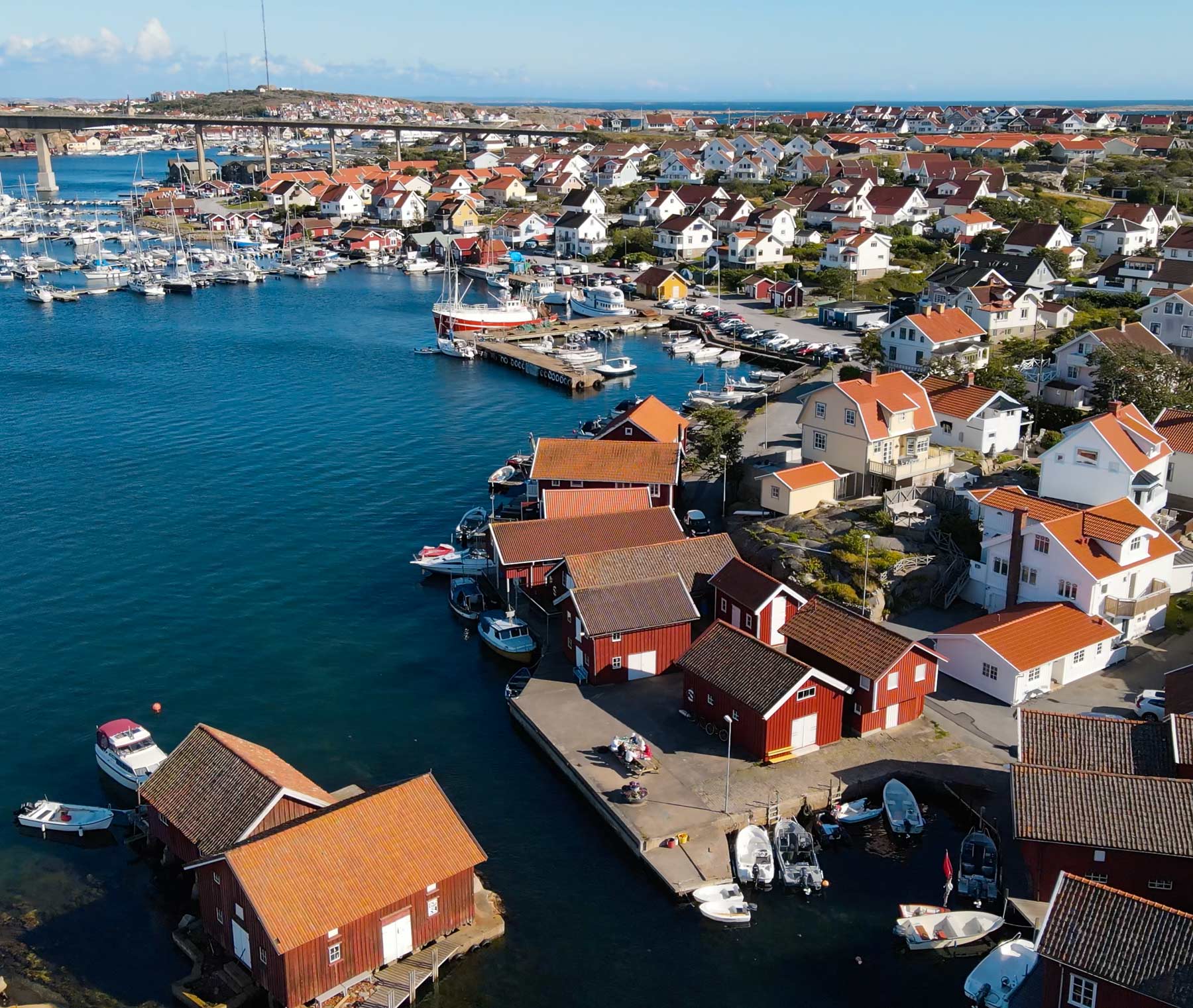 Hasselosund-hamnen-drone-cut